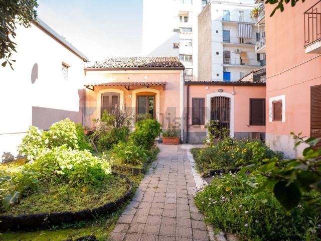 Villetta bifamiliare in vendita di 102 m² in Via della Carvana, 13