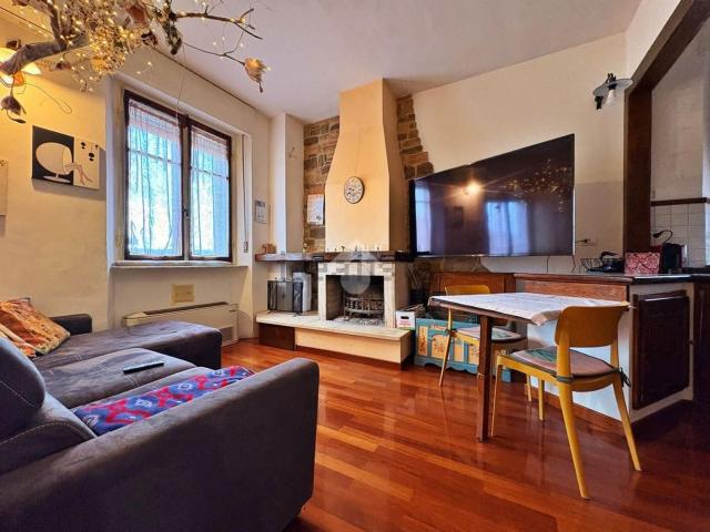 Villetta bifamiliare in vendita di 102 m² in Via Edmondo de Amicis, 32