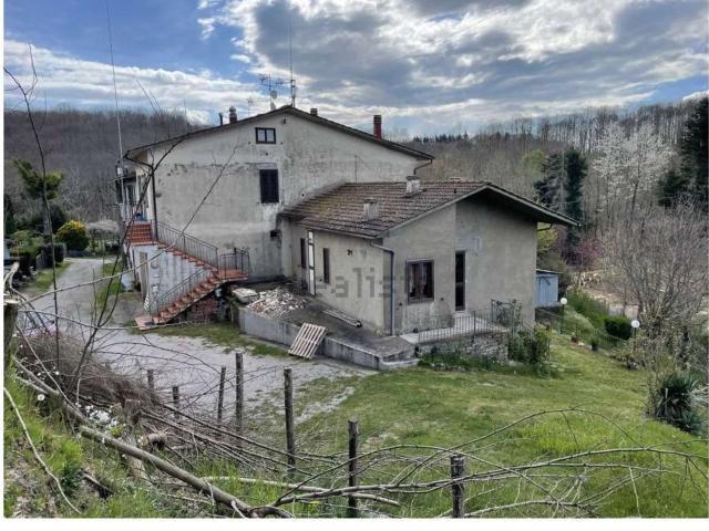 Villetta bifamiliare in vendita di 102 m² in Via Incrociata