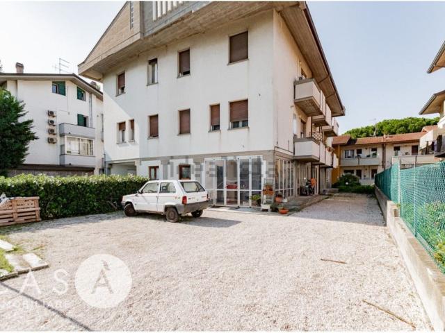 Villetta bifamiliare in vendita di 102 m² in Viale Arno, 31
