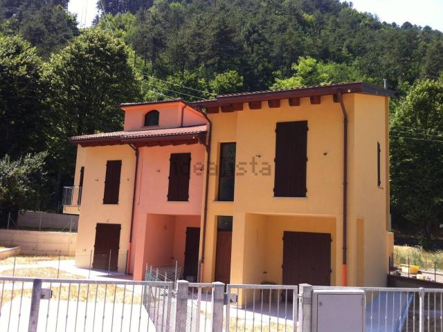 Villetta bifamiliare in vendita di 102 m²