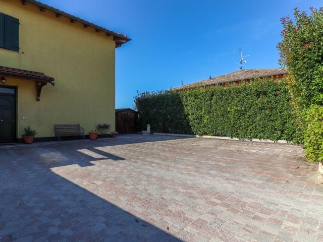 Villetta bifamiliare in vendita di 107 m² in Via Samoggia Vecchia, 7