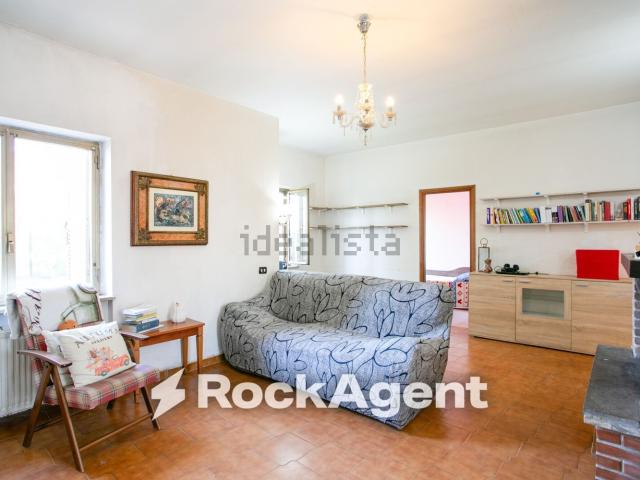Villetta bifamiliare in vendita di 104 m² in Via Palermo, 8