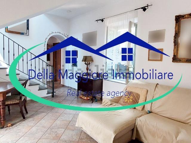 Villetta bifamiliare in vendita di 104 m²