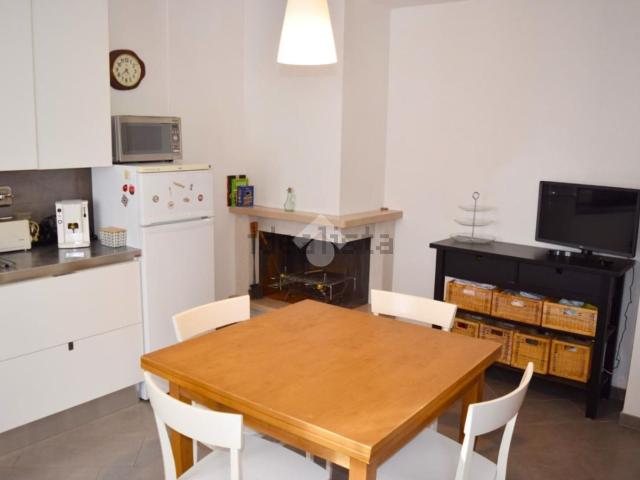 Villetta bifamiliare in vendita di 105 m² in Via Corradino