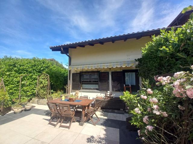 Villetta bifamiliare in vendita di 105 m² in Via Deserto, 7
