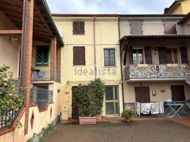 Villetta bifamiliare in vendita di 105 m² in Via Novani, 9