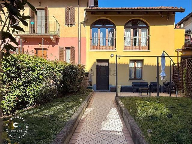 Villetta bifamiliare in vendita di 106 m² in Via Giovanni Canta, 19