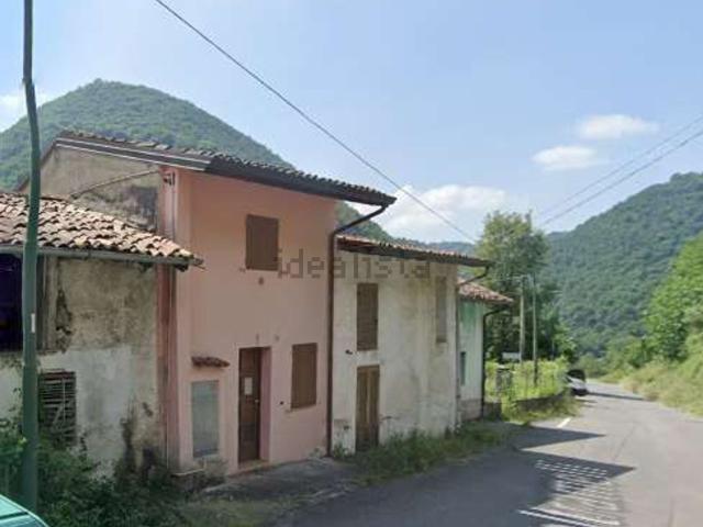 Villetta bifamiliare in vendita di 108 m² in Via Belleboni