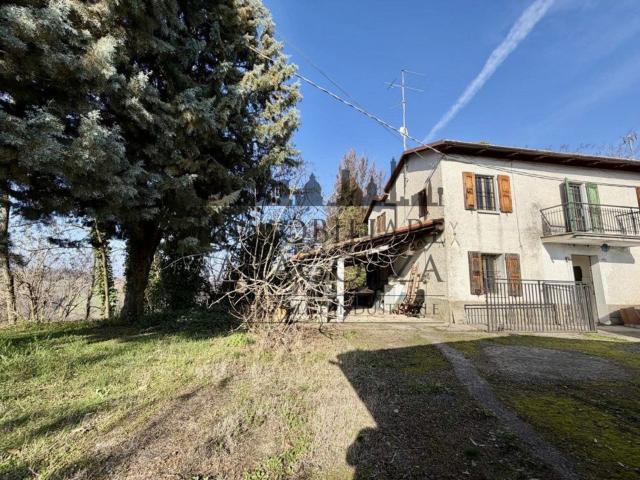 Villetta bifamiliare in vendita di 109 m² in Via Bisserra, 468