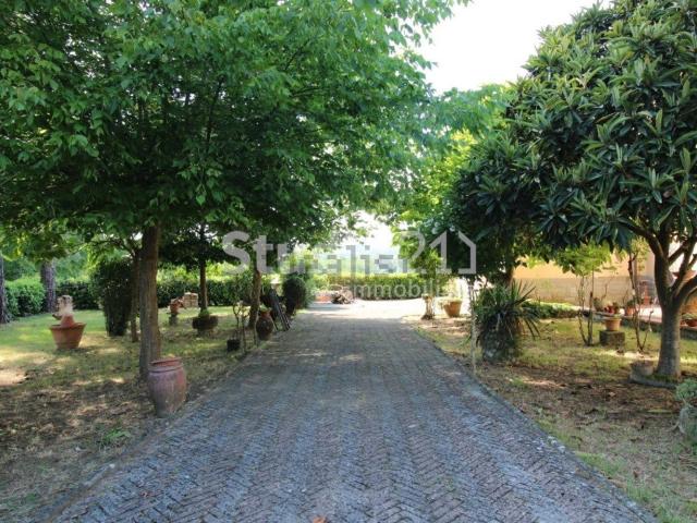 Villetta bifamiliare in vendita di 110 m² in Località il Madonnino