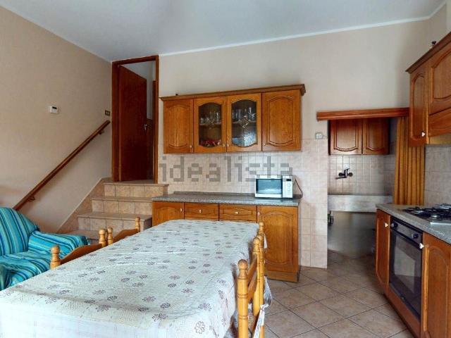 Villetta bifamiliare in vendita di 110 m² in Piazza dell&apos Asilo