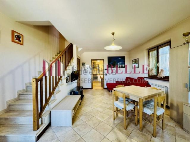 Villetta bifamiliare in vendita di 110 m² in Via Tito Speri, 55041