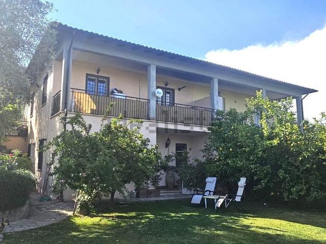 Villetta bifamiliare in vendita di 110 m² in Via Val Casale, 16