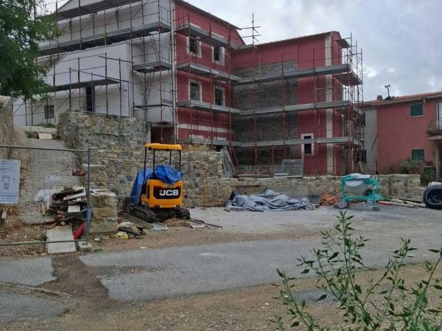 Villetta bifamiliare in vendita di 110 m² in Via Belvedere, 13
