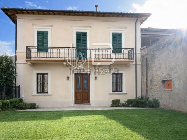 Villetta bifamiliare in vendita di 110 m² in Via di Piaggia, 11