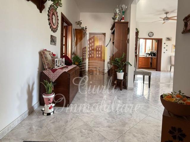 Villetta bifamiliare in vendita di 110 m² in Via Molini di Fondo