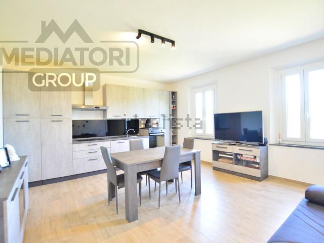Villetta bifamiliare in vendita di 110 m² in Via Ontraino