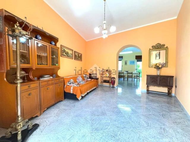 Villetta bifamiliare in vendita di 110 m² in Via Piacentile, 35