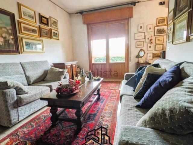Villetta bifamiliare in vendita di 110 m² in Via Sant&apos Agostino