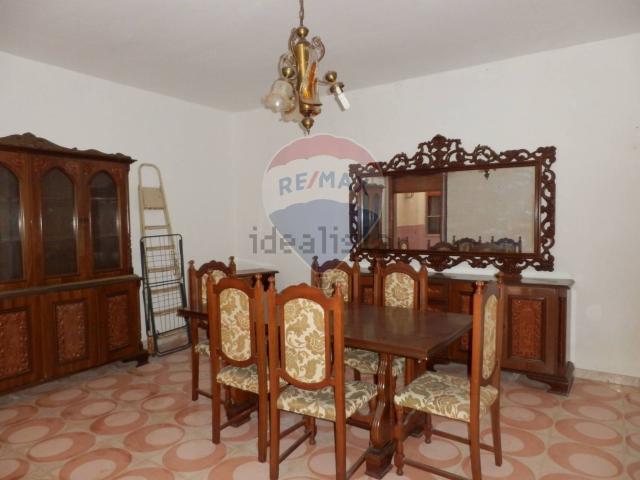 Villetta bifamiliare in vendita di 110 m² in Via Silone Ignazio, 12