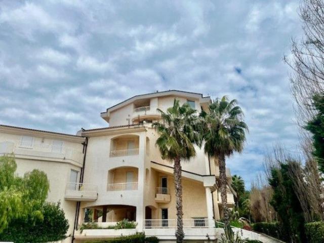 Villetta bifamiliare in vendita di 110 m² in Viale della Dalmazia, 167