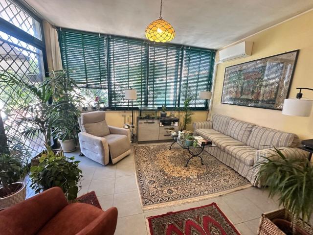 Villetta bifamiliare in vendita di 110 m² in Viale Virginia