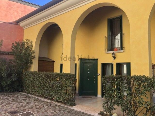 Villetta bifamiliare in vendita di 110 m²