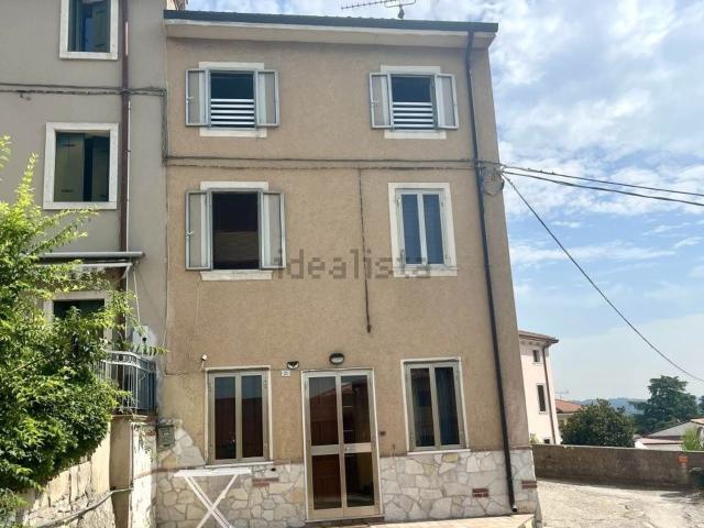 Villetta bifamiliare in vendita di 110 m²