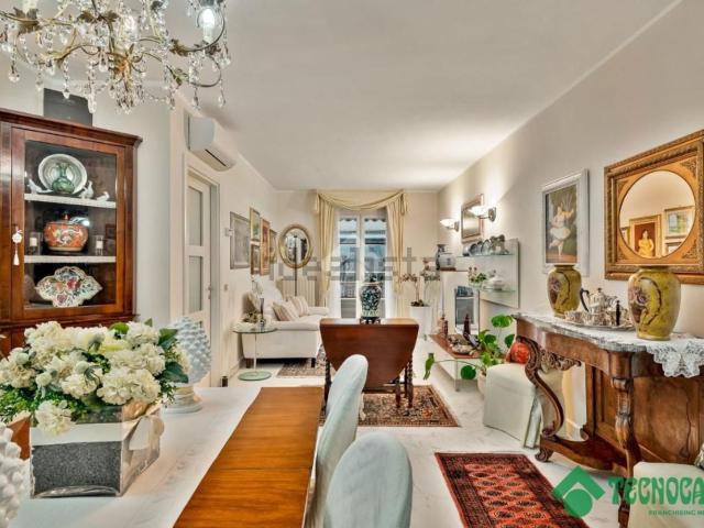 Villetta bifamiliare in vendita di 111 m² in Via Camponuovo, 21