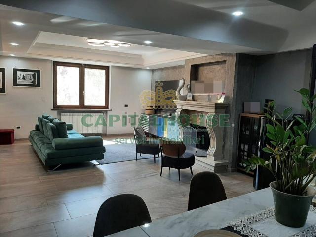 Villetta bifamiliare in vendita di 111 m² in Via Roma