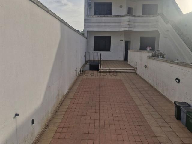 Villetta bifamiliare in vendita di 111 m² in Viale Giuseppe Grassi, 22