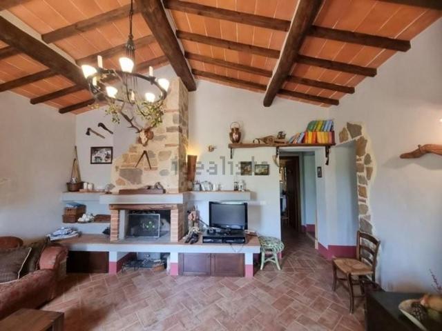 Villetta bifamiliare in vendita di 112 m² in Strada Senza Nome