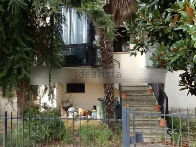 Villetta bifamiliare in vendita di 117 m² in Via Carlo Pisacane