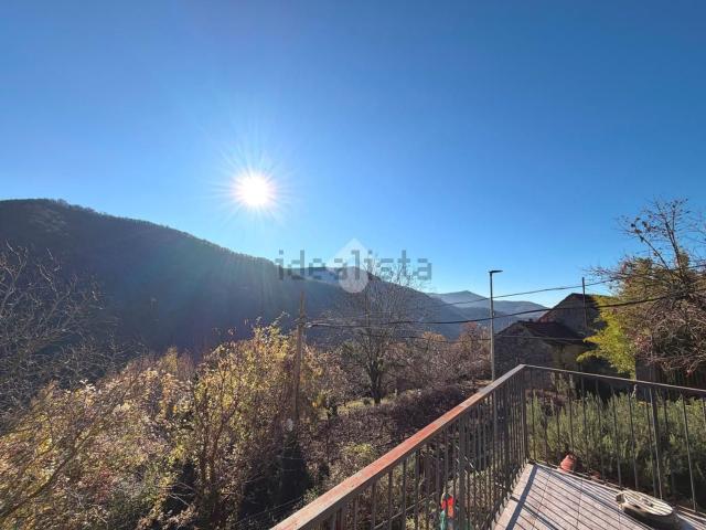 Villetta bifamiliare in vendita di 114 m² in Via Cadelè Bricollo, 48