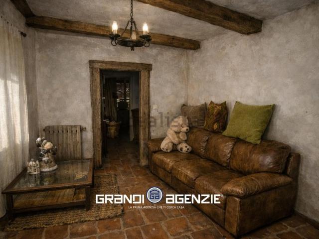 Villetta bifamiliare in vendita di 114 m² in Via Indipendenza, 90