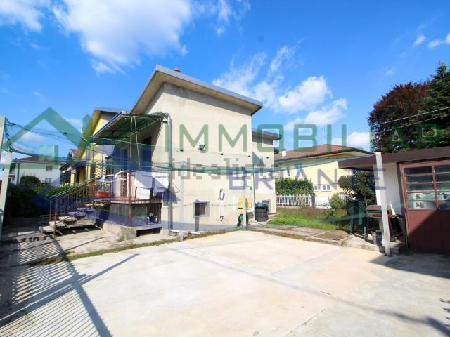 Villetta bifamiliare in vendita di 114 m² in Via Pandolfi