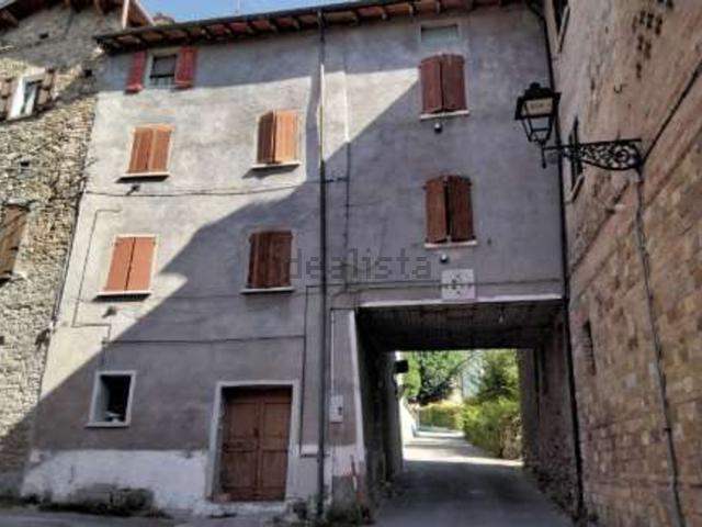 Villetta bifamiliare in vendita di 114 m² in Via Rocca