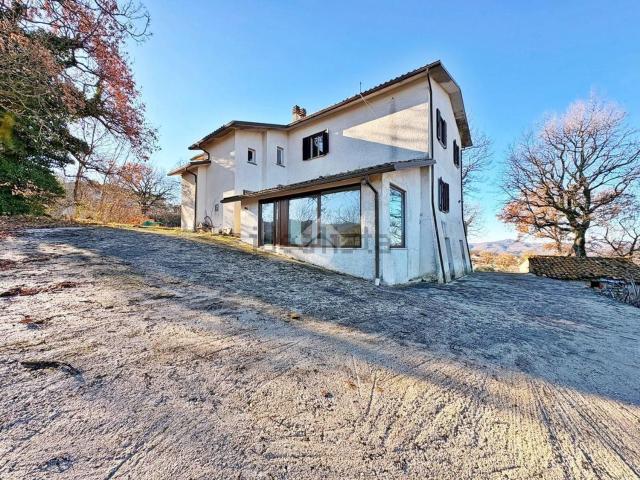 Villetta bifamiliare in vendita di 115 m² in Località Caprara, 6