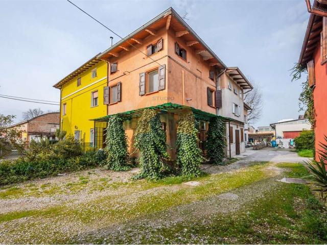 Villetta bifamiliare in vendita di 115 m² in Via Cristo