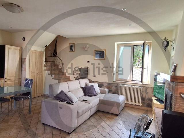 Villetta bifamiliare in vendita di 115 m² in Via del Porto, 668