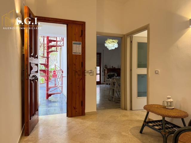 Villetta bifamiliare in vendita di 115 m² in Via Schirra, 67