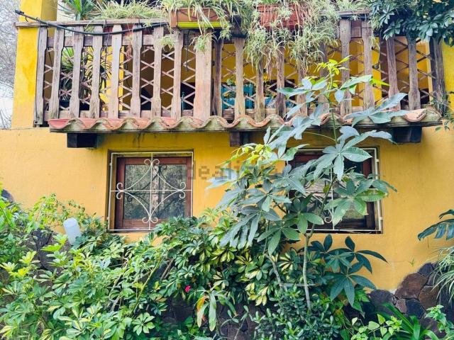 Villetta bifamiliare in vendita di 115 m² in Viale Dei Fiori