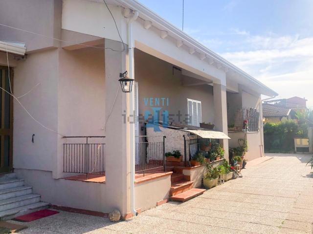 Villetta bifamiliare in vendita di 115 m²