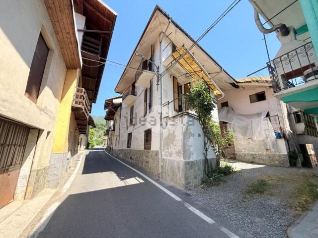 Villetta bifamiliare in vendita di 118 m² in Via delle Torri, 44