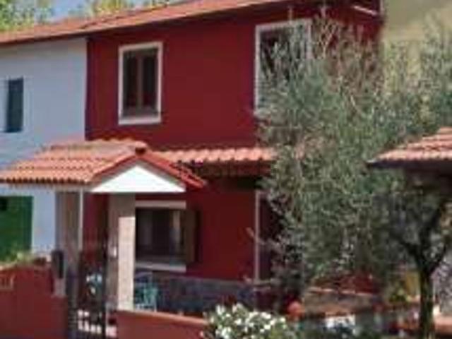 Villetta bifamiliare in vendita di 118 m² in Via Sant&apos Andrea, 411