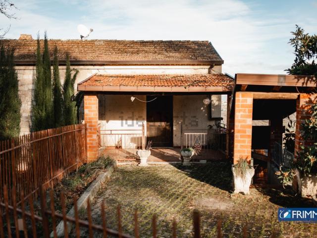 Villetta bifamiliare in vendita di 119 m² in Via Campone
