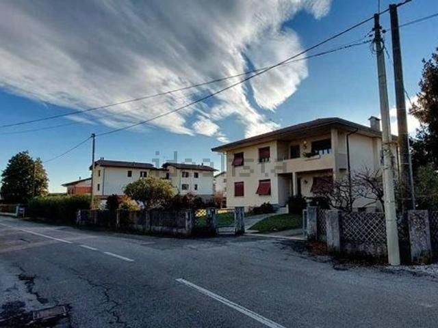 Villetta bifamiliare in vendita di 119 m² in Via Maino, 7