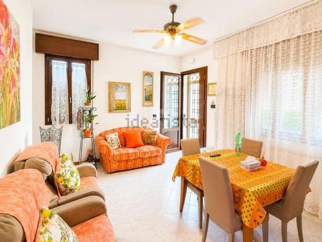 Villetta bifamiliare in vendita di 123 m² in Via Vallon, 113