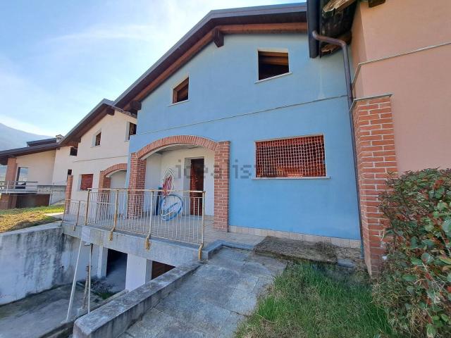 Villetta bifamiliare in vendita di 120 m² in Borgo Canavè